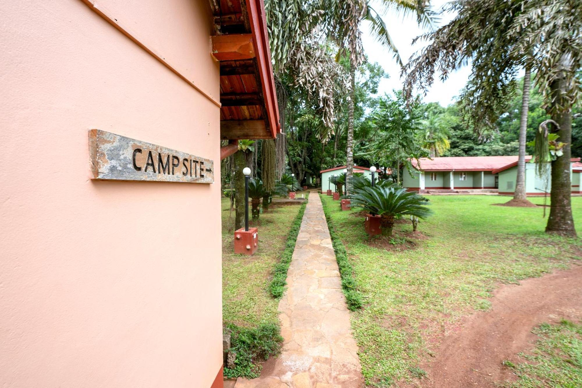 Masindi Hotel Exteriör bild